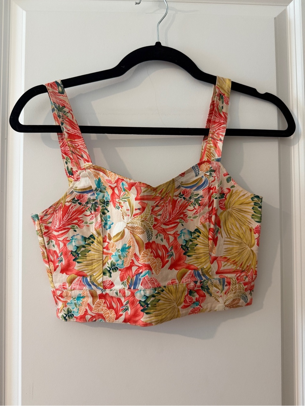 Floral Tropical Crop Top in Multi-Color - Women Tops